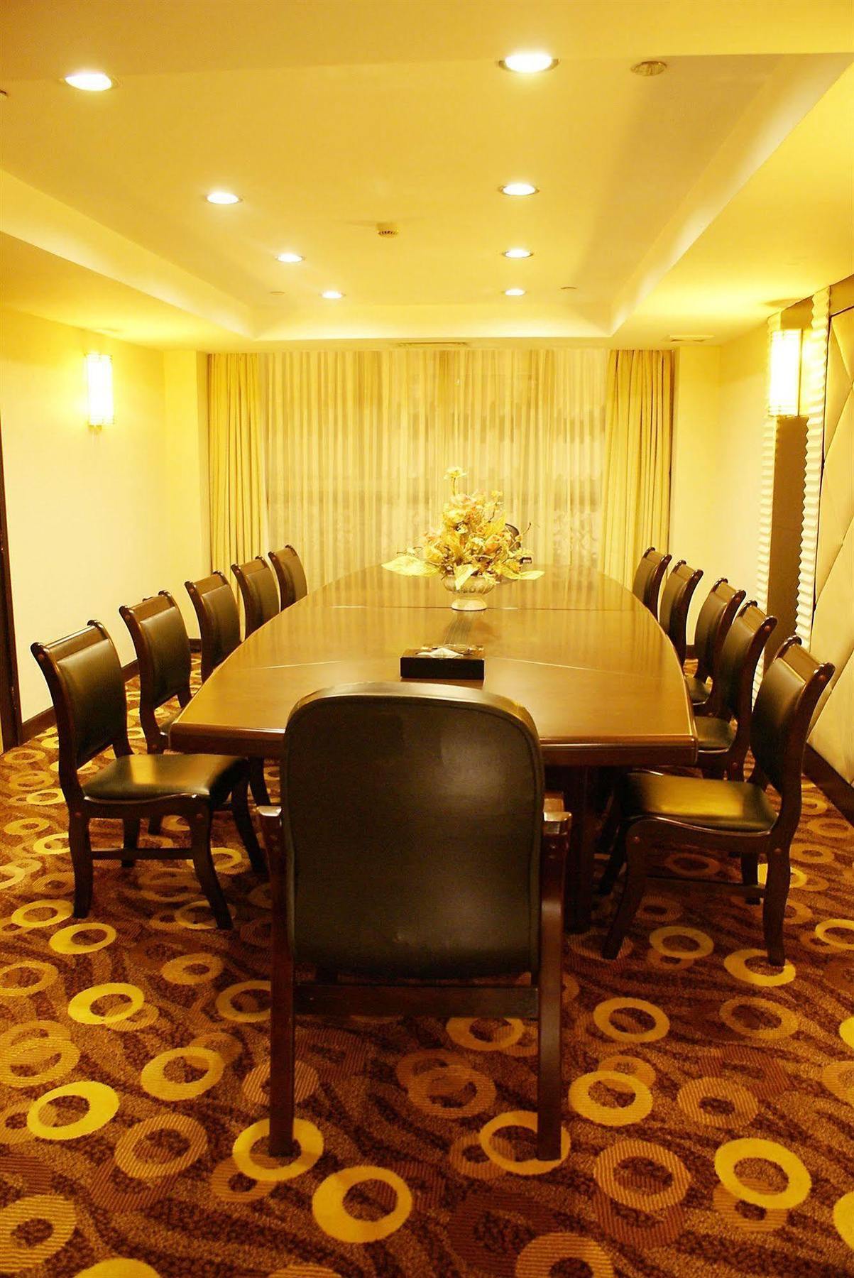 Yutong Hotel Guangzhou Facilidades foto